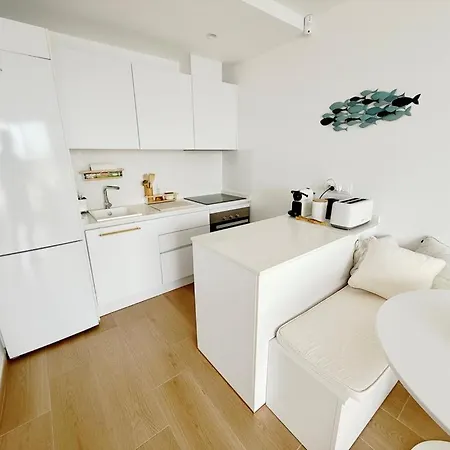 42 By Homeprive Appartement *