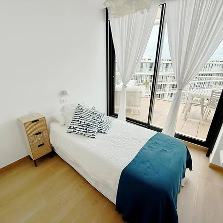 42 By Homeprive Lägenhet *